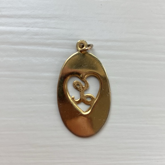 Cursive L Letter Heart Flower Pendant for Necklace Gold Plated - Picture 4 of 5